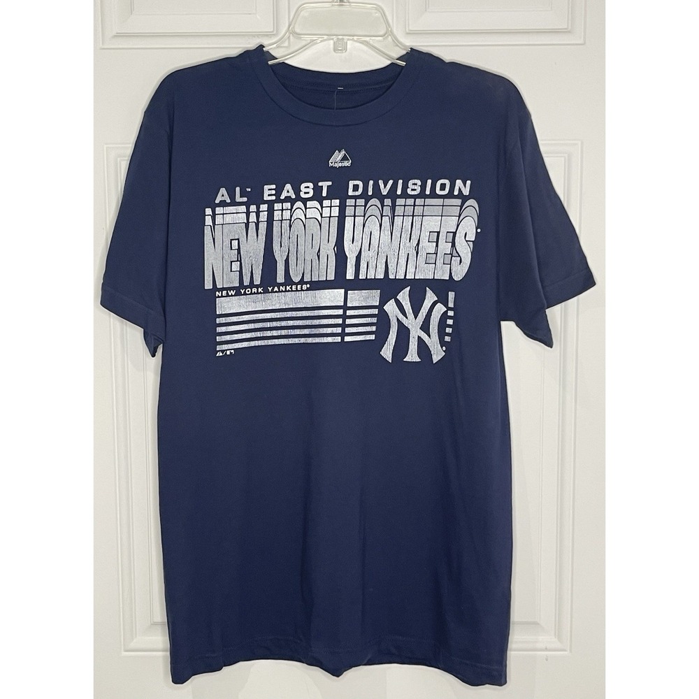 Majestic New York Yankees Men's Large Blue T-Shirt Tee AL East Division NWT